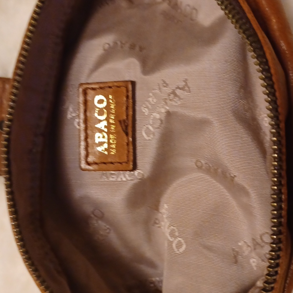 COPY - Abaco leather pouch. - Picture 6 of 10